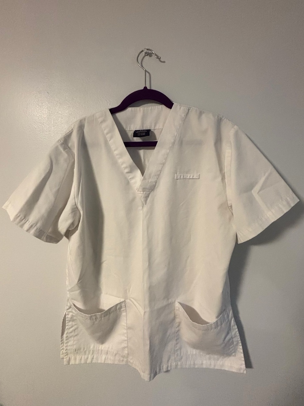 Denver Hayes V-Neck Scrub Top Solid White Short Sleeve Size S/P Small